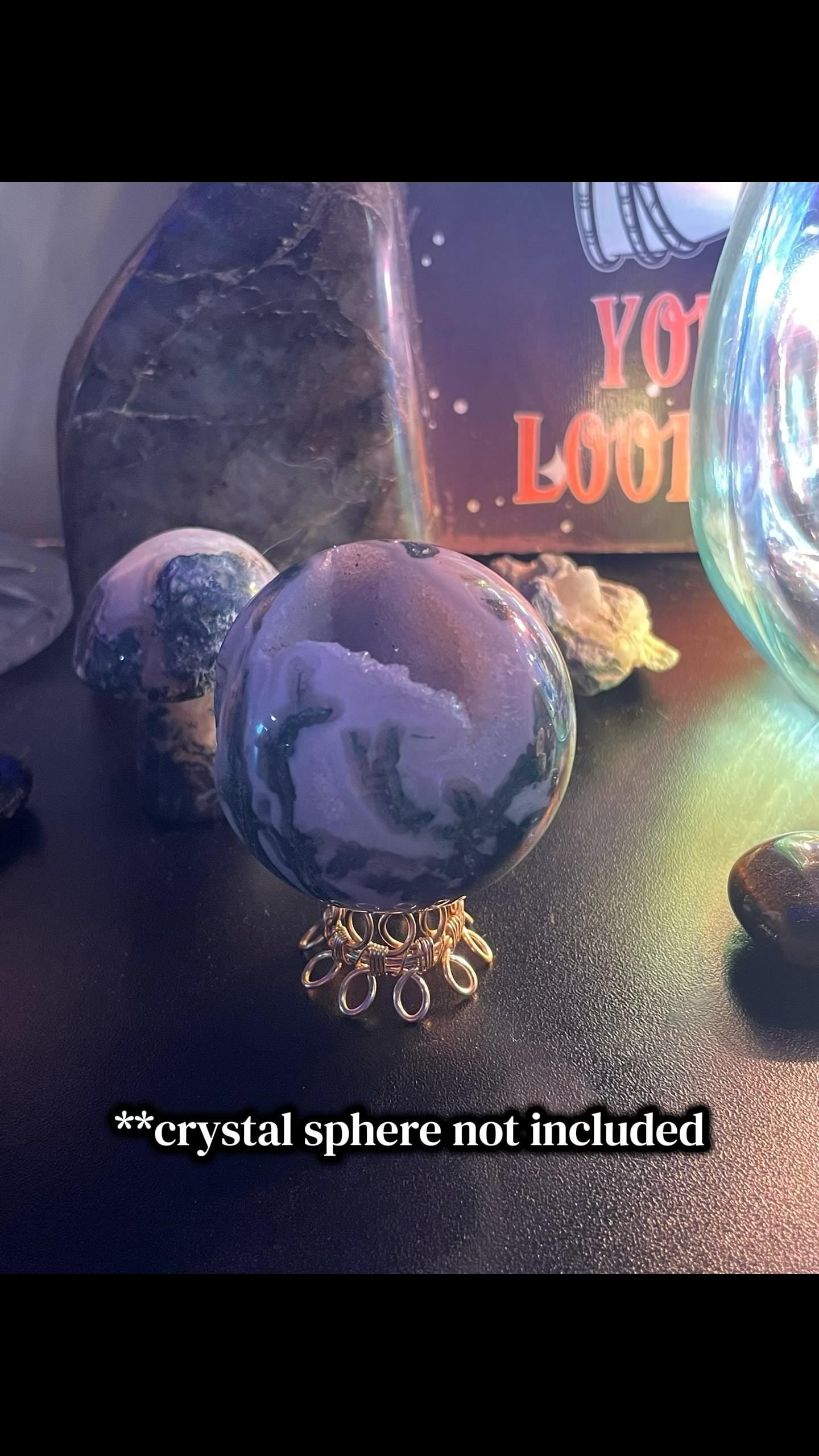 Reversible Wire Wrapped Crystal Sphere Stand