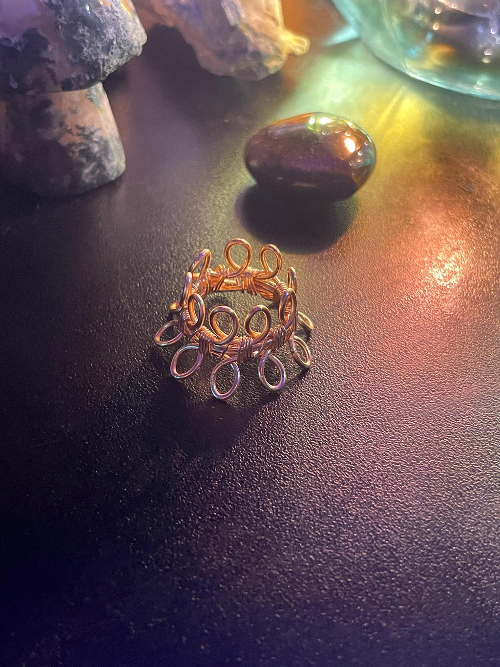 Reversible Wire Wrapped Crystal Sphere Stand
